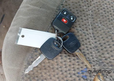 2000 Ford F-150 Work Series/Xl/Xlt из США, поврежденный, VIN 1FTZX172XYNB99573